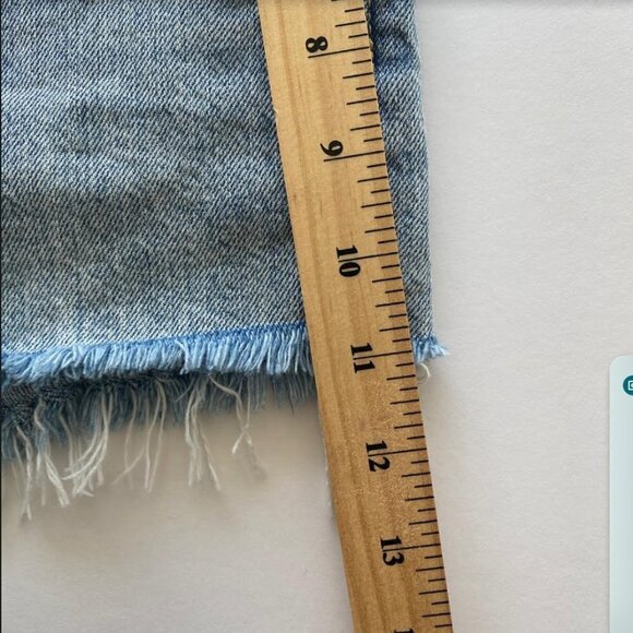 Levi's 501 Denim Shorts Distressed Classic Button Fly Shorts Size 27 - Picture 9 of 12